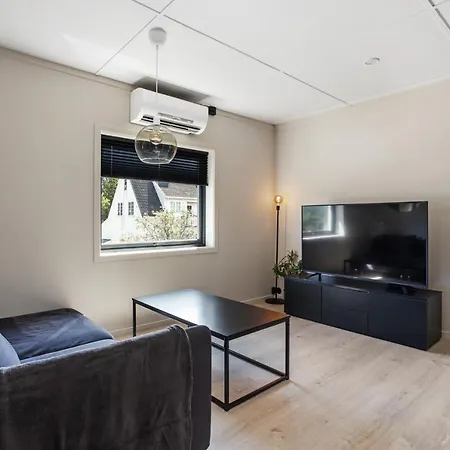 Διαμέρισμα 2 Bedroom W/ Parking & Balcony Tønsberg