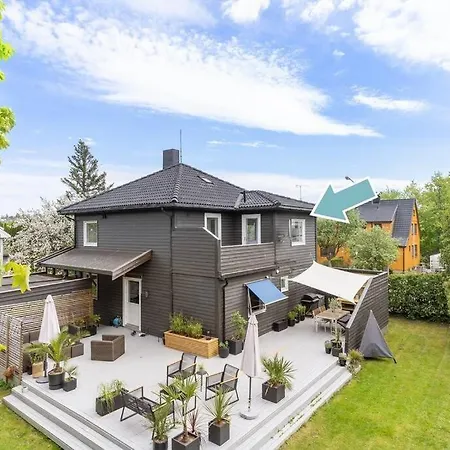 2 Bedroom W/ Parking & Balcony * Tønsberg