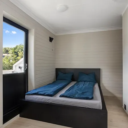 2 Bedroom W/ Parking & Balcony * Tønsberg